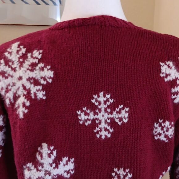 Eddie Bauer Vintage Nordic Red Cardigan Sweater. Holiday, Winter, Snowflakes - Picture 6 of 10